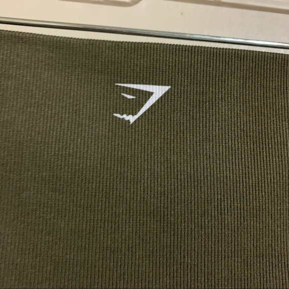 Gymshark olive army green leggings - Picture 7 of 8